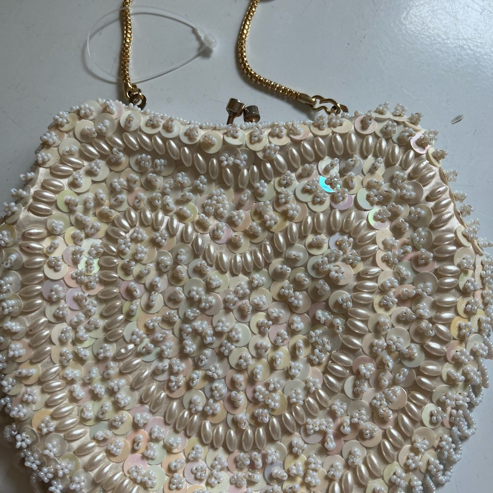 Vintage hand beaded evening purse   Hong Kong